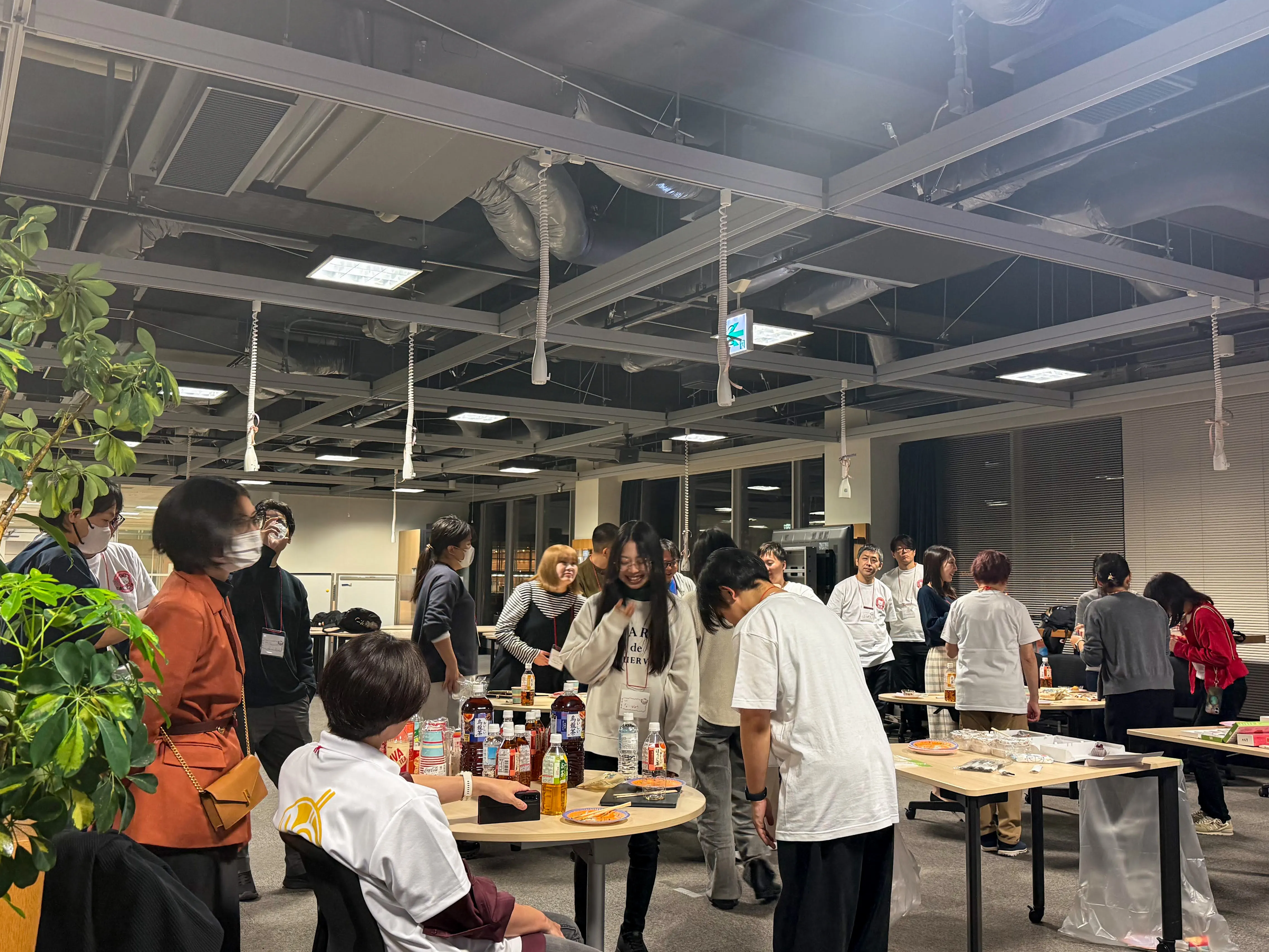 アフターパーティ交流中の様子